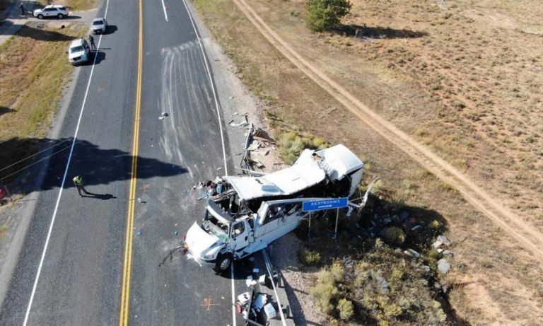 Τραγωδία στο Ιράν: Σφοδρή σύγκρουση λεωφορείου με φορτηγό-Εννέα νεκροί