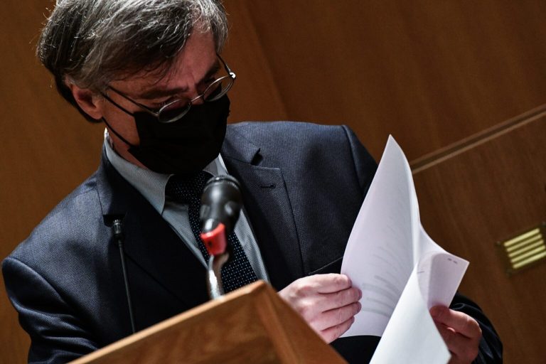 «ΣΚΟΤΩΜΟΣ» για την έκθεση Τσιόδρα: «Παίζουν την κολοκυθιά οι δημοσιογράφοι, ΓΝΩΡΙΖΟΥΝ αλλά ΔΕΝ αποκαλύπτουν»