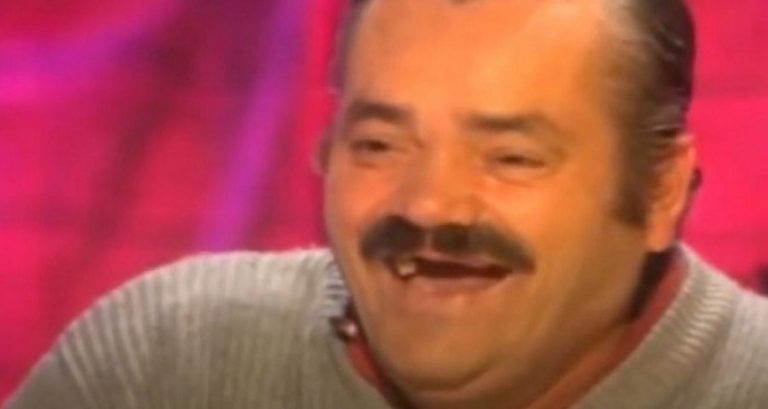 Γιατι το χαμογελο και το γλεντι ειναι το αντιμετρο στην προπαγανδα που ερχεται ..!