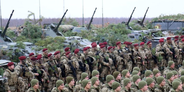 «Ερρίφθη ο κύβος» για την Ουκρανία; Οι ΗΠΑ στέλνουν πυραύλους από γειτονικές χώρες!