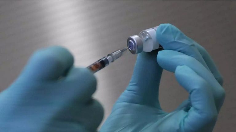 Στη Χιλή εμβολιάζουν… και τα ζώα – Πειραματικό πρόγραμμα στο ζωολογικό πάρκο του Σαντιάγκο