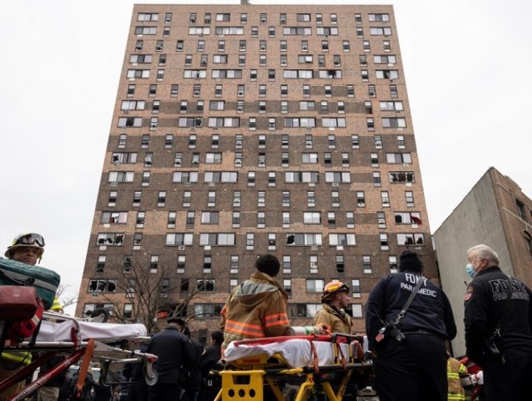 Τουλάχιστον 19 νεκροί σε πυρκαγιά που ξέσπασε σε πολυώροφο κτήριο στο Μπρονξ της Νέας Υόρκης