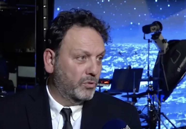 Στάθης Αγγελόπουλος: “Ο άνδρας της ξαδέρφης μου έκανε εμβόλιο και έβγαλε όγκο”