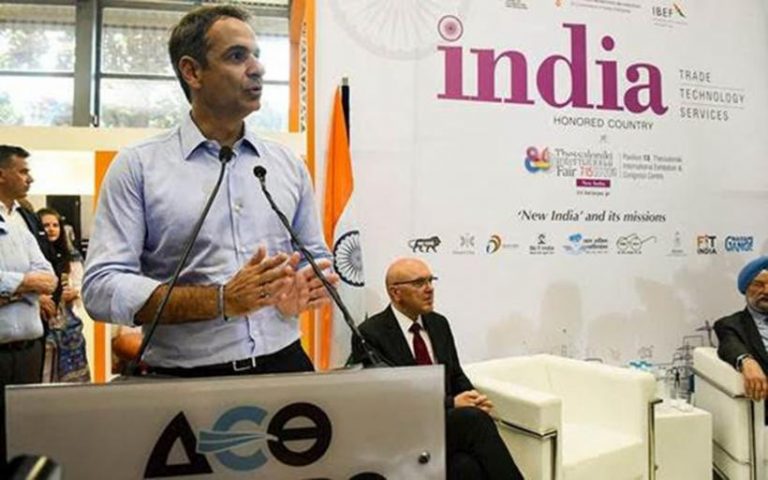 ΘΑ ΚΑΝΕΙ ΜΠΑΡΟΥΤΑΠΟΘΗΚΗ ΤΗΝ ΑΘΗΝΑ: ΕΠΙΤΡΕΠΕΙ ΧΙΛΙΑΔΕΣ ΠΑΚΙΣΤΑΝΟΥΣ ΝΑ ΔΙΑΔΗΛΩΣΟΥΝ ΚΑΤΑ ΤΗΣ ΙΝΔΙΚΗΣ ΠΡΕΣΒΕΙΑΣ ΤΟ ΣΑΒΒΑΤΟ 5 ΦΕΒΡΟΥΑΡΙΟΥ! ΔΥΝΑΜΙΤΙΖΕΙ ΤΙΣ ΣΧΕΣΕΙΣ ΜΑΣ ΜΕ ΤΗΝ ΙΝΔΙΑ, ΤΙΣ ΟΠΟΙΕΣ ΔΙΑΦΗΜΙΖΕ ΣΤΗ ΔΕΘ! ΤΟ ΠΑΚΙΣΤΑΝ, ΔΕΔΗΛΩΜΕΝΟΣ ΕΧΘΡΟΣ ΜΑΣ, ΣΤΕΛΝΕΙ ΠΑΚΙΣΤΑΝΟΥΣ ΑΠ′ΟΛΟ ΤΟΝ ΚΟΣΜΟ ΣΤΗ ΣΥΓΚΕΝΤΡΩΣΗ!