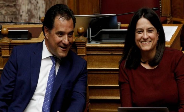 ΜΙΑ ΦΟΡΑ ΒΙΒΛΙΟΠΩΛΗΣ, ΠΑΝΤΑ ΒΙΒΛΙΟΠΩΛΗΣ!ΕΤΑΙΡΕΙΑ ΣΥΜΦΕΡΟΝΤΩΝ ΑΔΩΝΙ ΓΕΩΡΓΙΑΔΗ ΣΤΑ ΕΛΛΗΝΙΚΑ ΣΧΟΛΕΙΑ ΜΕ ΣΦΡΑΓΙΔΑ ΤΗΣ ΚΕΡΑΜΕΩΣ