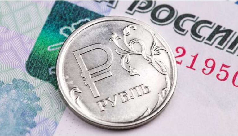 Ρωσικές τράπεζες και ρούβλι στο στόχαστρο – Επόμενος στόχος τα κρυπτονομίσματα