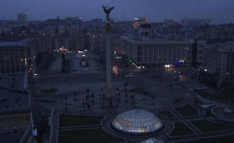 Πόλεμος στην Ουκρανία: Νέοι βομβαρδισμοί στο Κίεβο