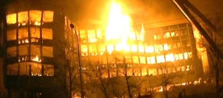 Πρώην πράκτορας της CIA αποκαλύπτει: Πληρώσαμε πολλούς για να γίνει ο πόλεμος στη Γιουγκοσλαβία