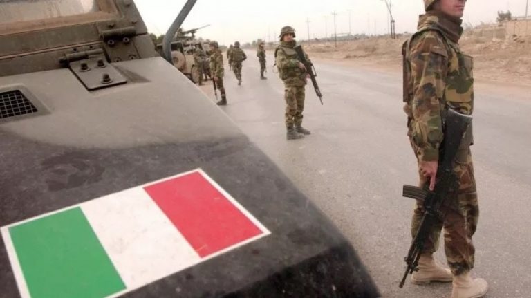 “ΒΟΜΒΑ”! ΡΑΓΔΑΙΕΣ ΕΞΕΛΙΞΕΙΣ ΣΤΗΝ ΙΤΑΛΙΑ! ΓΝΩΡΙΖΟΥΝ ΚΑΤΙ; ΔΟΘΗΚΕ ΕΝΤΟΛΗ ΝΑ ΕΙΝΑΙ ΣΕ ΕΤΟΙΜΟΤΗΤΑ Ο ΣΤΡΑΤΟΣ – ΕΚΟΨΑΝ ΟΛΕΣ ΤΙΣ ΑΔΕΙΕΣ ΤΩΝ ΣΤΡΑΤΙΩΤΙΚΩΝ – ΒΓΑΖΟΥΝ ΑΜΕΣΑ ΕΞΩ ΟΛΑ ΤΑ ΟΠΛΙΚΑ ΣΥΣΤΗΜΑΤΑ ΤΗΣ ΧΩΡΑΣ