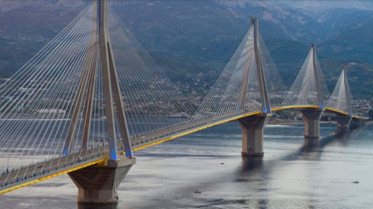 Γέφυρα Ρίου-Αντιρρίου: Δεύτερη ημέρα ερευνών για τον άνδρα που φέρεται να πήδηξε στη θάλασσα