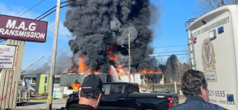 Καίνε εγκαταστάσεις ΤΡΟΦΙΜΩΝ στις ΗΠΑ για να φέρουν ΧΑΟΣ και ΚΡΕΑΤΟΜΑΖΕΣ! Ταυτόχρονες «ΦΩΤΙΕΣ»