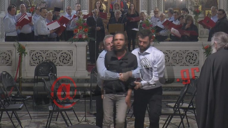 “ΗΤΑΝ ΣΤΡΑΒΟ ΤΟ ΚΛΗΜΑ….” – ΤΡΟΜΑΚΤΙΚΟ ΣΚΗΝΙΚΟ ΣΤΟΝ ΑΓΙΟ ΠΑΝΤΕΛΕΗΜΟΝΑ – ΕΙΣΕΒΑΛΕ ΑΛΛΟΘΡΗΣΚΟΣ ΣΕ ΣΥΝΑΥΛΙΑ – ΑΚΟΜΑ ΔΕΝ ΕΙΔΑΜΕ