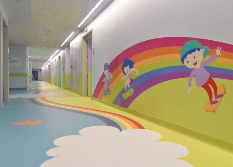 Η νοσηλεύτρια και η μάχη για τα παιδιά: ιστορίες από τη ζωή