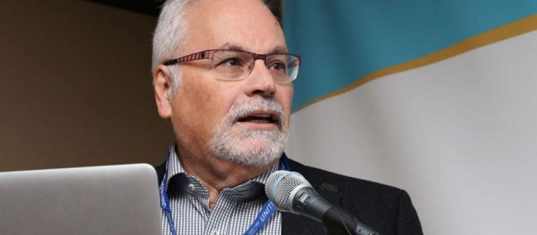 «Μέτρο προστασίας» το πάτημα στο κεφάλι λέει ο Γ.Παυλάκης: «Μην δυσφημείτε το lockdown γιατί…» είπε στο ΣΚΑΪ