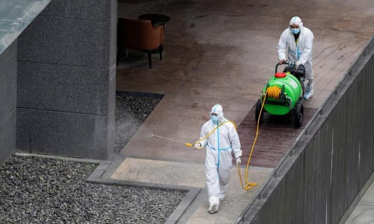 Lockdown στη Σαγκάη – Ξεμένουν από τρόφιμα οι κάτοικοι