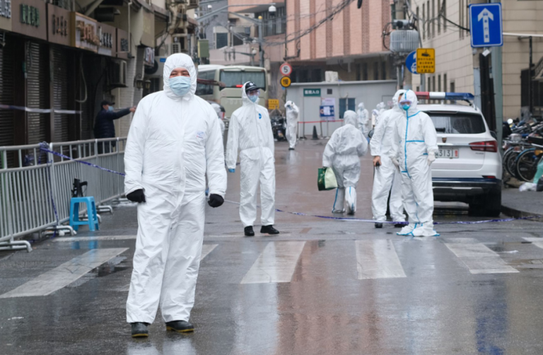 Κινέζα που μιλάει Ελληνικά είπε την αλήθεια: 90% Κινέζοι έχουν ΕΜΒΟΛΙΑΣΤΕΙ – Την μαζέψανε άρον-άρον