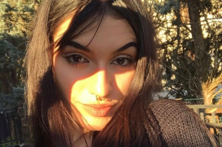 ΠΑΕΙ ΚΑΙ Η 17ΧΡΟΝΗ ΙΤΑΛΙΔΑ ΦΟΥΛ ΕΜΒΟΛΙΑΣΜΕΝΗ ΜΕ ΤΑ ΟΦΕΛΗ – ΝΟΣΗΛΕΥΟΤΑΝ ΓΙΑ 36 ΩΡΕΣ ΜΕ ΓΡΙΠΗ, ΠΥΡΕΤΟ ΚΑΙ ΠΟΝΟΛΑΙΜΟ – ΤΗΝ ΕΦΑΓΑΝ ΛΑΧΑΝΟ