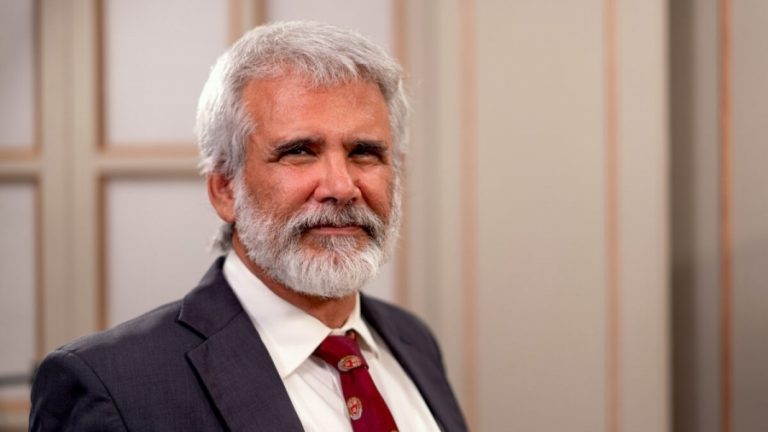 Λάβρος ο διάσημος καθηγητής Robert Malone: «Σάπιος μέχρι τον πυρήνα» ο FDA γνώριζε πλήρως για την αναποτελεσματικότητα των εμβολίων