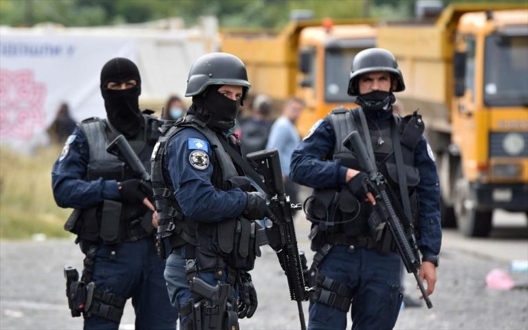 Συναγερμός στη Σερβία: Προειδοποιήσεις για βόμβα μέσω email σε 97 σχολεία του Βελιγραδίου