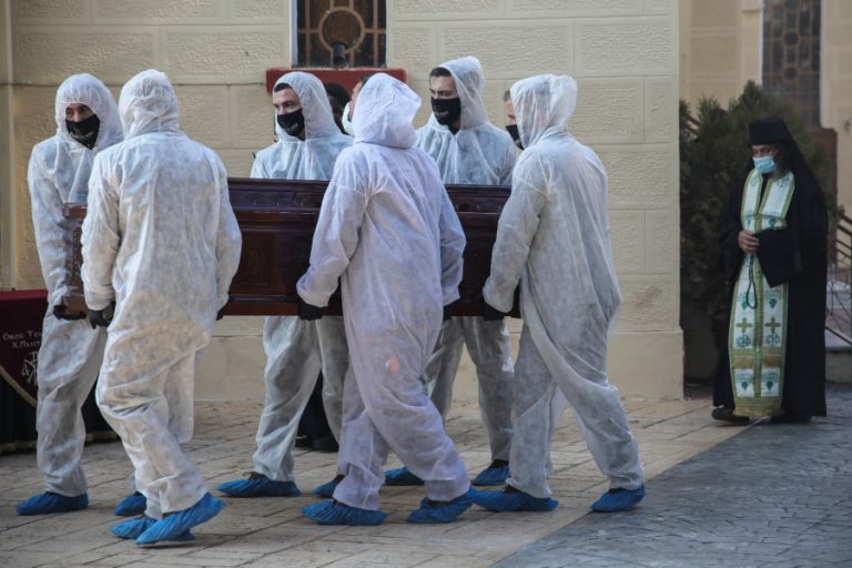 ΕΛΣΤΑΤ: Αύξηση θανάτων σχεδόν 20% στις πρώτες 13 εβδομάδες του 2022