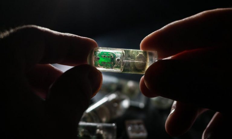 Το ομολόγησε ο Μπουρλά: Φτιάξαμε χάπι με τσιπάκι