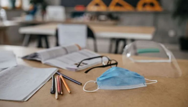 «Οι μάσκες έκαναν ΕΥΑΛΩΤΑ τα παιδιά»! Ομολογία-ΣΟΚ από Γκάγκα και δεν κουνιέται φύλλο