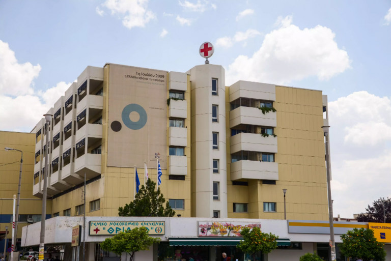 ΑΚΑΤΑΛΛΗΛΟΙ Μητσοτάκης και Πλεύρης! Γυναίκα ΞΕΣΠΑ για τον γιο της: Δεν του έκαναν ΕΚΤΑΚΤΟ χειρουργείο λόγω COVID, έχασε ΑΙΜΑ! vid