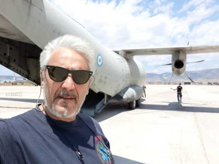 ΠΑΕΙ ΚΑΙ Ο ΓΙΑΤΡΟΣ ΣΠΥΡΟΣ ΔΗΜΗΤΡΟΠΟΥΛΟΣ! PFIZER? MODERNA? JOHNSON? ASTRA Z?