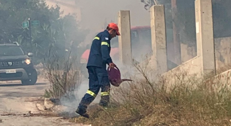 Αυτά είναι τα “σύγχρονα μέσα” με τα οποία προσπαθούν να σβήσουν τη φωτιά
