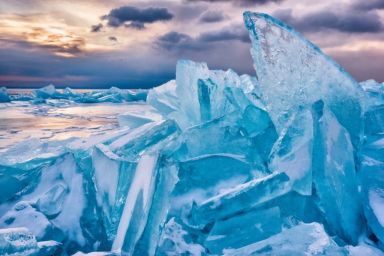 Μετά τον Ζερεφό “ΧΤΥΠΟΥΝ” και οι Κινέζοι: Άγνωστα μικρόβια μέσα σε παγετώνες στην Τακλαμακάν μπορεί να πυροδοτήσουν πανδημίες