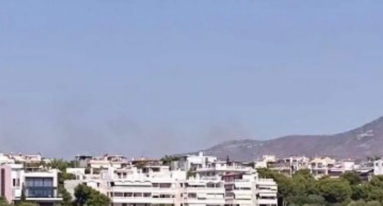 Φωτιά τώρα στο Νταού Πεντέλης