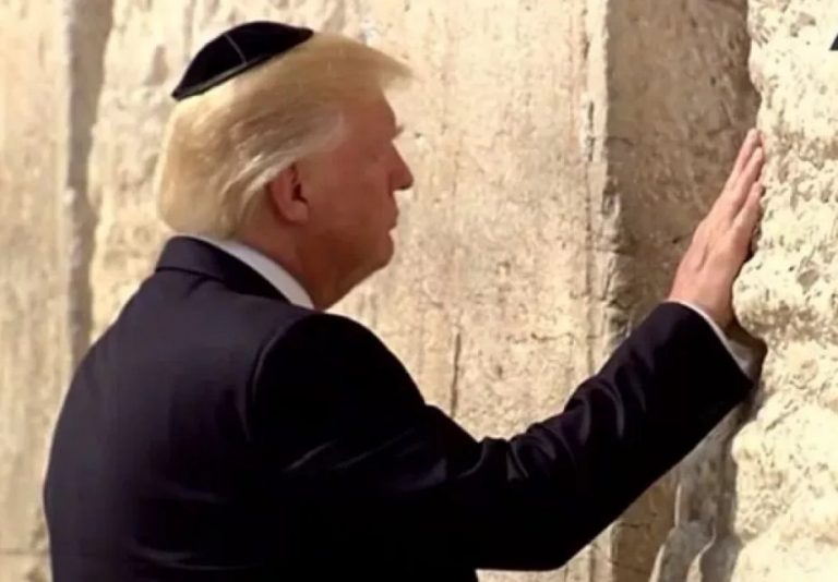 Ό Σύνήθης Ύποπτος Καθύποπτος: όταν δέν πρέπει νά Θυμάσαι Τίποτε [ σού χαλάν-χαλάς τά πάντα ] [ασπούμε όλους τους Παρθενώνες τής Γε.οργίας ] .[.].