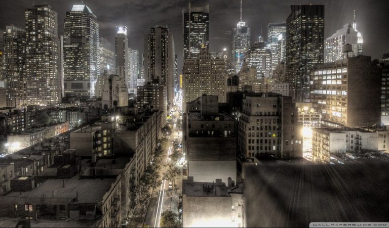 Daily Mail> Tρόμος στη Νέα Υόρκη. Αίφνης επανεμφανίστηκε και η Πολυομελίτιδα [polio]