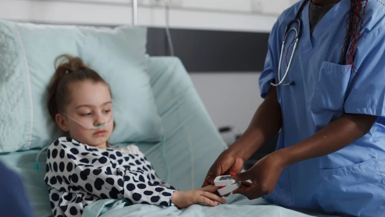 Νέος ιός στην Ινδία: «Γρίπη της ντομάτας» – Προσβάλλει κυρίως παιδιά κάτω των 5 ετών