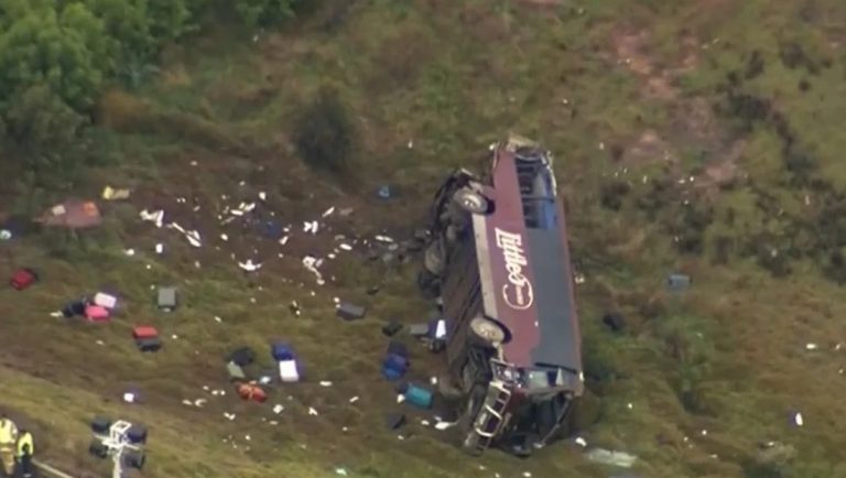 Αυστραλία: Σύγκρουση σχολικού λεωφορείου με φορτηγό στη Μελβούρνη – Δεκάδες μαθήτριες τραυματίστηκαν