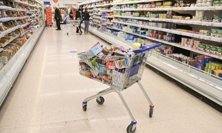 Έρχεται πείνα: Ανατιμήσεις «φωτιά» σε 800 κωδικούς προϊόντων στα σούπερ μάρκετ
