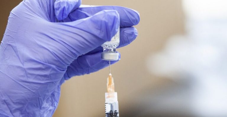 Παγώνη: Ο κόσμος έχει ΑΠΕΧΘΕΙΑ πλέον για τα εμβόλια με όλα αυτά που λέμε και εμείς