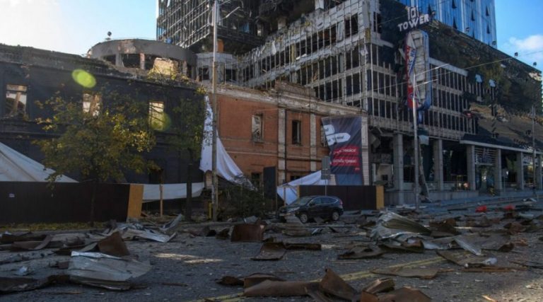 Κίεβο: Χτυπήθηκε το γερμανικό προξενείο από τη ρωσική επίθεση