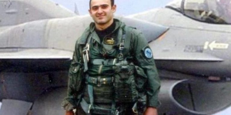 Βίντεο ντοκουμέντο: Η στιγμή που το τουρκικό F-16 έπεσε στο μαχητικό του Ηλιάκη