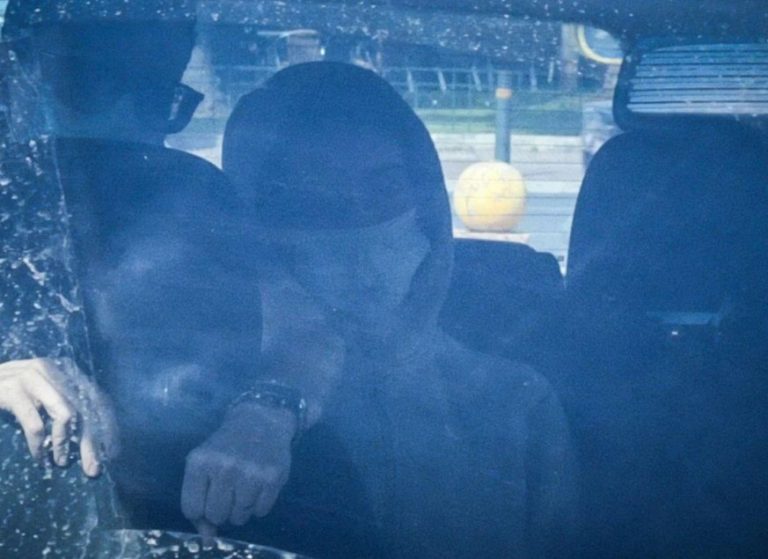 Βιασμός 12χρονης στον Κολωνό: «Η σύζυγος Μίχου μού ζήτησε να υπογράψω ότι δε θα προβώ σε καταγγελία» – Όσα υποστήριξε η μητέρα της ανήλικης