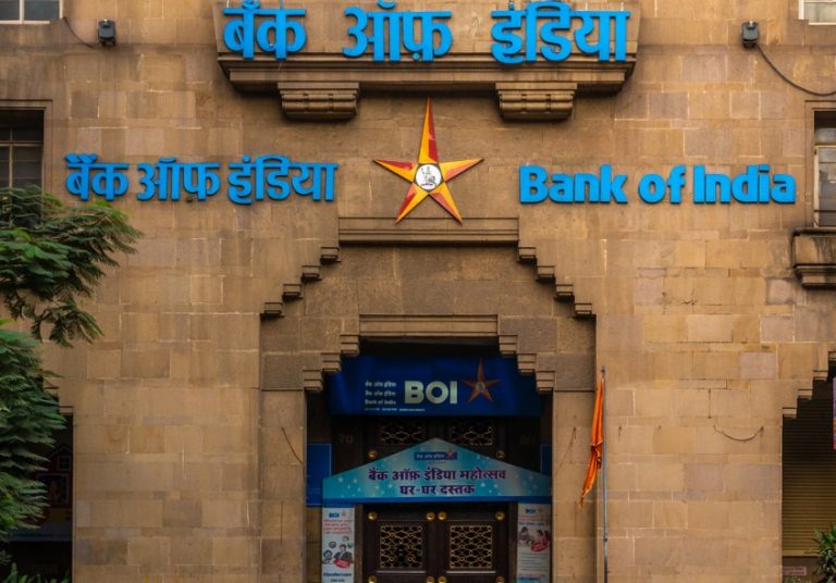 ΓΙΑΤΙ ΚΛΕΙΝΟΥΝ ΟΙ ΤΡΑΠΕΖΕΣ ΓΙΑ 21 ΜΕΡΕΣ ΣΤΗΝ ΙΝΔΙΑ ΤΟΝ ΟΚΤΩΒΡΙΟ.