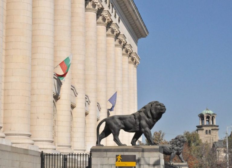 Η Βουλγαρία αρνείται να στείλει όπλα στην Ουκρανία