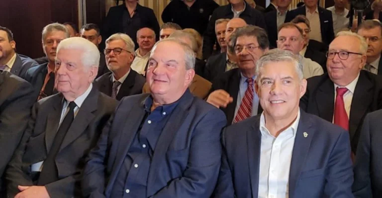 Κ.Καραμανλής από την Λάρισα: «Εμένα τουλάχιστον με παρακολουθούσαν σοβαρές υπηρεσίες»