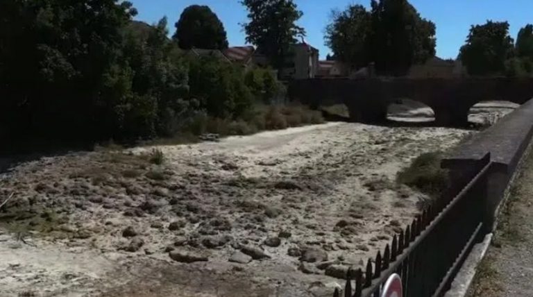 Μεγάλοι ποταμοί σε όλο τον κόσμο έχουν ξαφνικά στεγνώσει την ίδια στιγμή – Κανείς δεν ξέρει γιατί