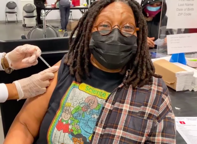 Κάνεις δόσεις μέχρι να πεθάνεις και τελικά πιάνεις πάλι COVID»!!! ΧΑΜΟΣ στις ΗΠΑ με την δήλωση