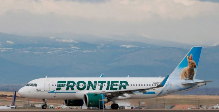 ΗΠΑ: Αναγκαστική προσγείωση αεροσκάφους στην Ατλάντα -Άντρας απείλησε να μαχαιρώσει επιβάτες