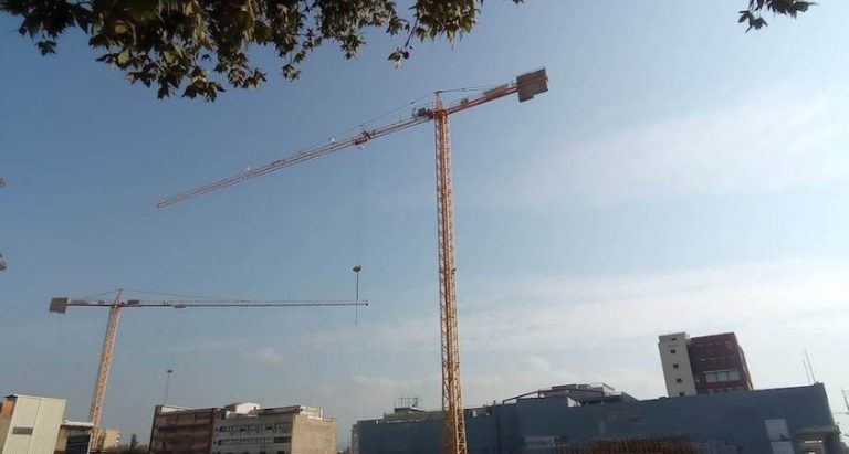 Θεσσαλονίκη: Μυστήριο με σορό άνδρα που εντοπίστηκε και ανασύρθηκε από εργοτάξιο