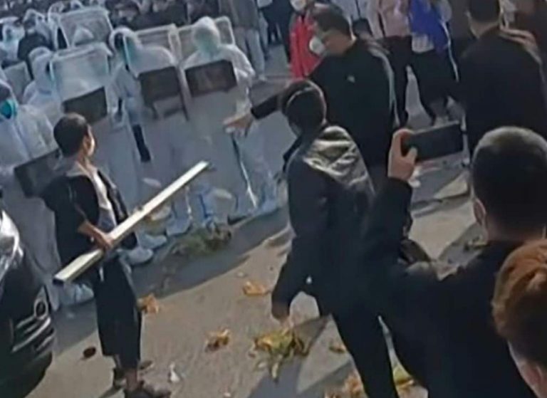 Διαδηλώσεις κατά του σκληρού lockdown στην Κίνα