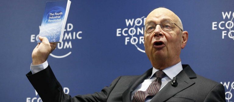 To Great Reset μας έλεγε να φάμε έντομα ενώ ο διεστραμμένος παράφρονας Schwab το χρέωνε για μασάζ από άντρες και σαμπάνιες
