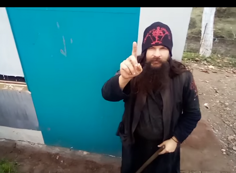 ΔΕΝ ΕΙΣΑΙ ΥΠΟΧΡΕΩΜΕΝΟΣ ΓΙΑ ΤΙΠΟΤΑ ΑΠΕΝΑΝΤΙ ΣΤΗ ΚΟΣΜΟΚΡΑΤΟΡΙΑ ΤΟΥ ΔΙΑΒΟΛΟΥ-ΔΕΝ ΘΑ ΤΟ ΑΚΟΎΣΕΤΕ ΠΟΤΕ